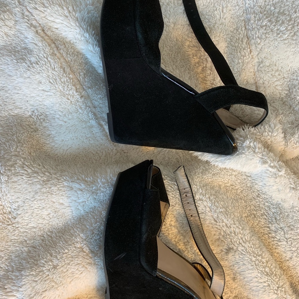 Heels - Picture 2 of 4